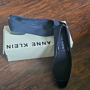 ANNE KLEIN flat dress shoes size 8